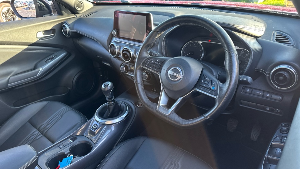 Nissan Juke 1.0 DiG-T 114 Tekna 5dr Petrol Hatchback - Image 11