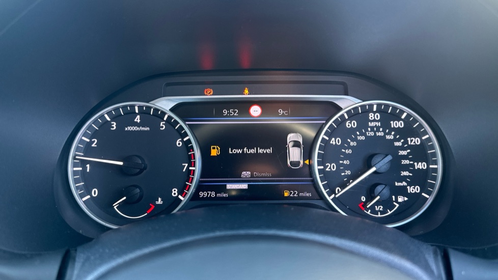 Nissan Juke 1.0 DiG-T 114 Tekna 5dr Petrol Hatchback - Image 18