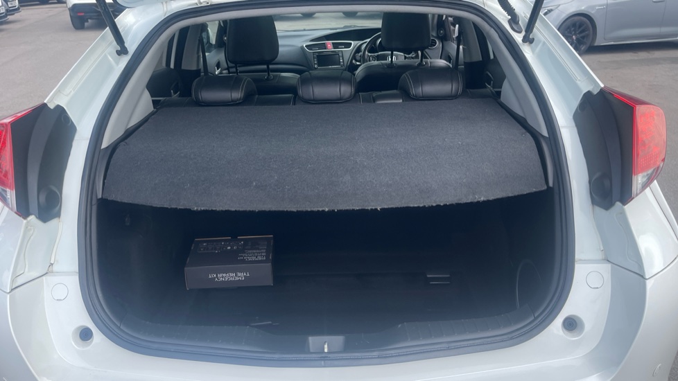 Honda Civic 1.6 i-DTEC SR 5dr Diesel Hatchback - Image 4
