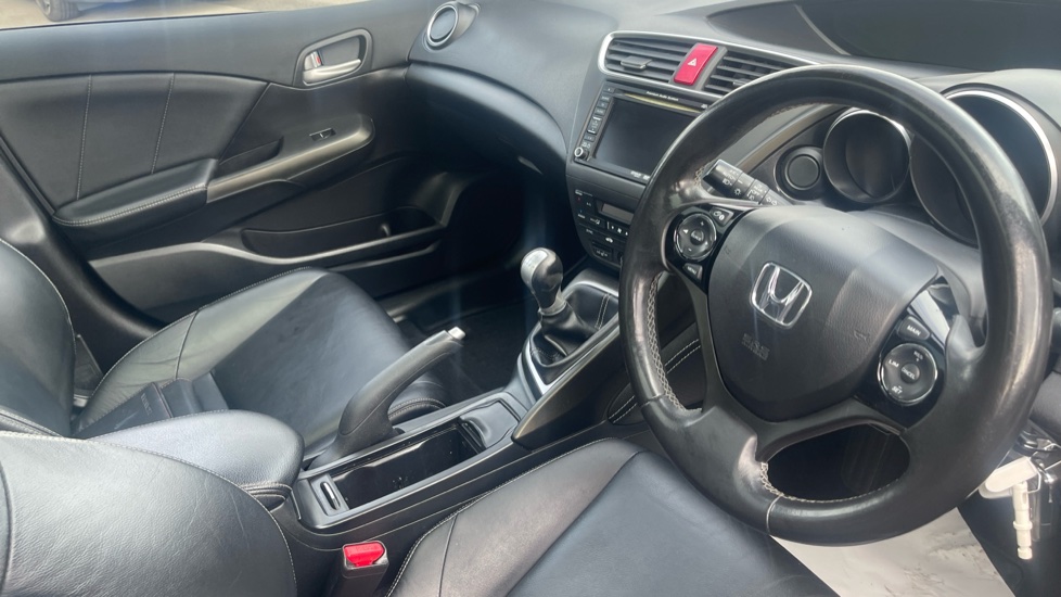 Honda Civic 1.6 i-DTEC SR 5dr Diesel Hatchback - Image 11