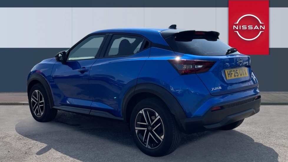Nissan Juke 1.0 DiG-T N-Connecta 5dr DCT Petrol Hatchback - Image 2