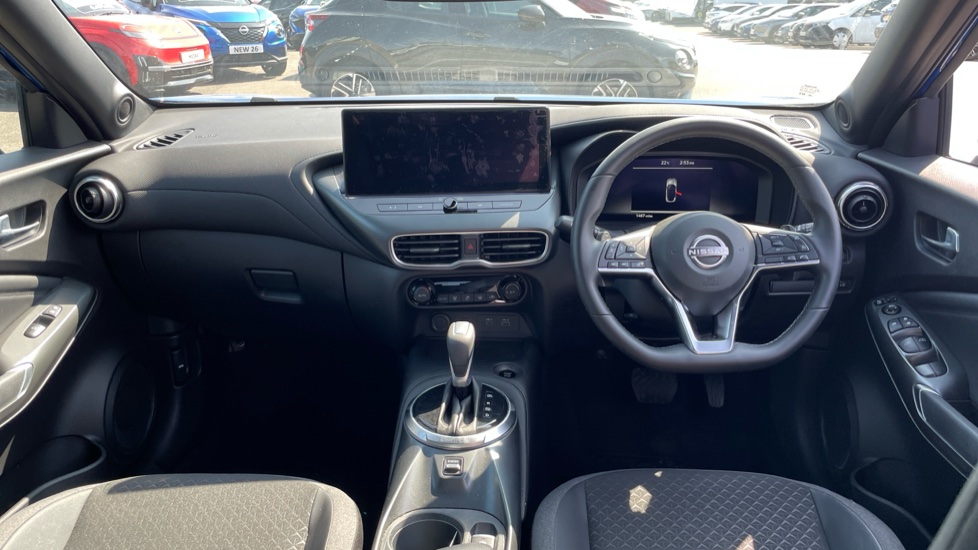 Nissan Juke 1.0 DiG-T N-Connecta 5dr DCT Petrol Hatchback - Image 10