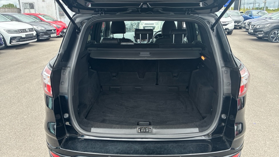 Ford Kuga 1.5 EcoBoost 176 ST-Line Edition  5dr Auto Petrol Estate - Image 4