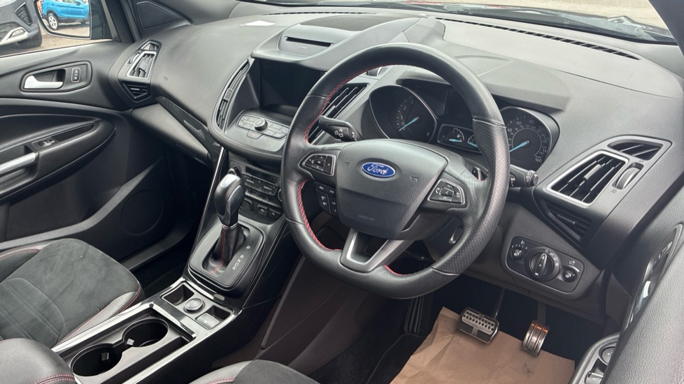 Ford Kuga 1.5 EcoBoost 176 ST-Line Edition  5dr Auto Petrol Estate - Image 11