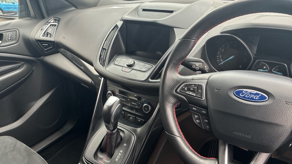 Ford Kuga 1.5 EcoBoost 176 ST-Line Edition  5dr Auto Petrol Estate - Image 14