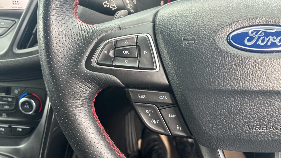 Ford Kuga 1.5 EcoBoost 176 ST-Line Edition  5dr Auto Petrol Estate - Image 24