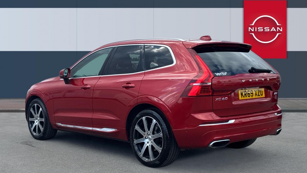 Volvo XC60 2.0 B5D Inscription Pro 5dr AWD Geartronic Diesel Estate - Image 2