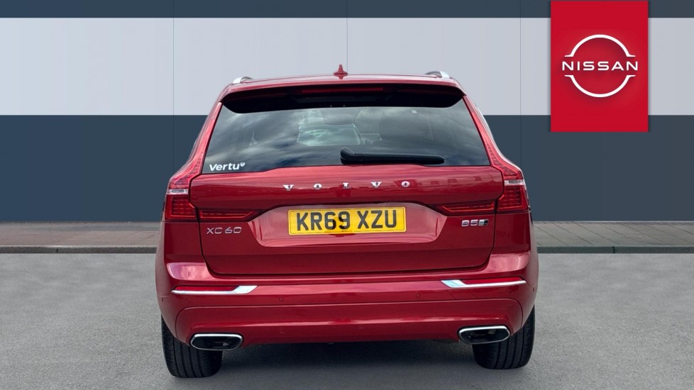 Volvo XC60 2.0 B5D Inscription Pro 5dr AWD Geartronic Diesel Estate - Image 6