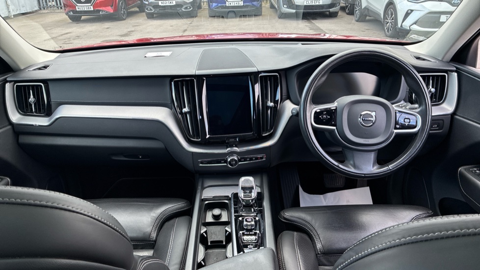 Volvo XC60 2.0 B5D Inscription Pro 5dr AWD Geartronic Diesel Estate - Image 10