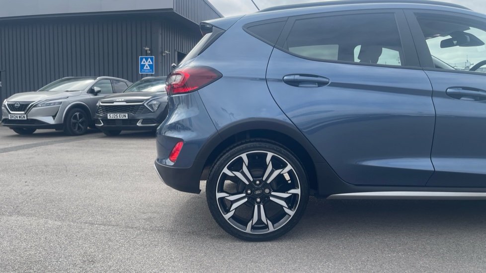 Ford Fiesta 1.0 EcoBoost Hybrid mHEV 125 Active X 5dr Petrol Hatchback - Image 7
