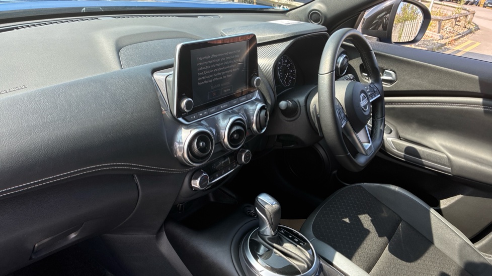 Nissan Juke 1.0 DiG-T 114 N-Connecta 5dr DCT Petrol Hatchback - Image 9