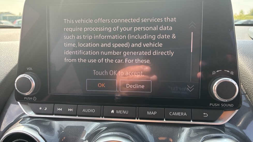 Nissan Juke 1.0 DiG-T 114 N-Connecta 5dr DCT Petrol Hatchback - Image 12