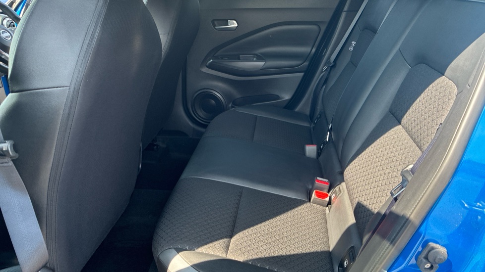 Nissan Juke 1.0 DiG-T 114 N-Connecta 5dr DCT Petrol Hatchback - Image 16