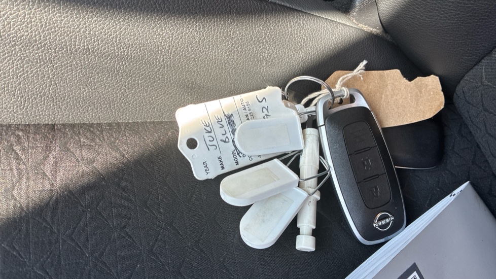 Nissan Juke 1.0 DiG-T 114 N-Connecta 5dr DCT Petrol Hatchback - Image 20