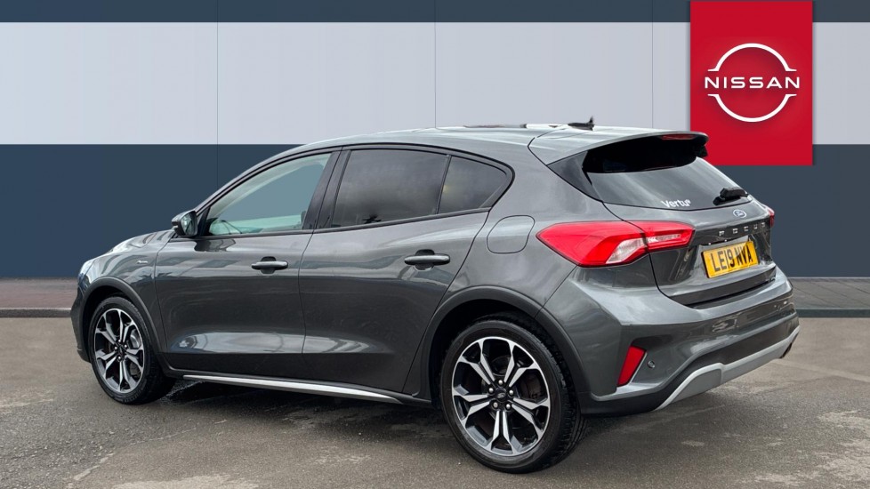 Ford Focus 1.0 EcoBoost 125 Active X 5dr Petrol Hatchback - Image 2
