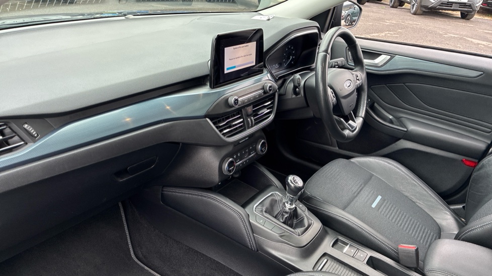 Ford Focus 1.0 EcoBoost 125 Active X 5dr Petrol Hatchback - Image 9
