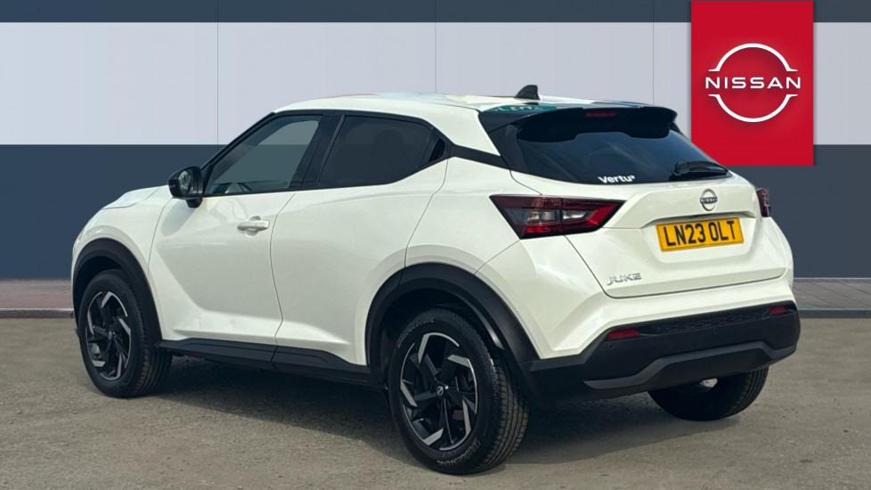 Nissan Juke 1.0 DiG-T 114 N-Connecta 5dr DCT Petrol Hatchback - Image 2