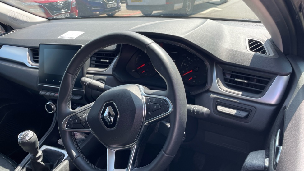Renault Captur 1.0 TCE 90 Evolution 5dr Petrol Hatchback - Image 11