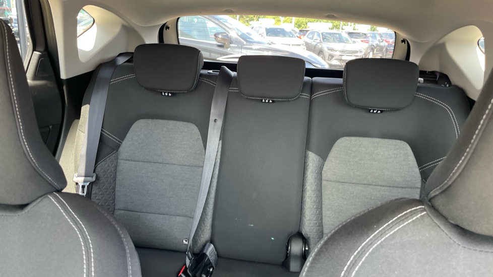 Renault Captur 1.0 TCE 90 Evolution 5dr Petrol Hatchback - Image 15