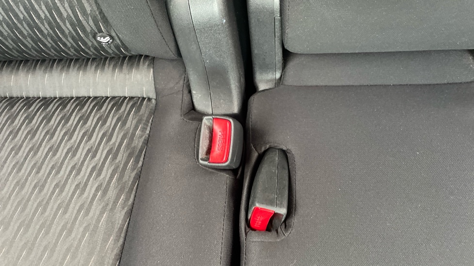 Nissan X-Trail 1.3 DiG-T N-Connecta 5dr DCT Petrol Station Wagon - Image 17