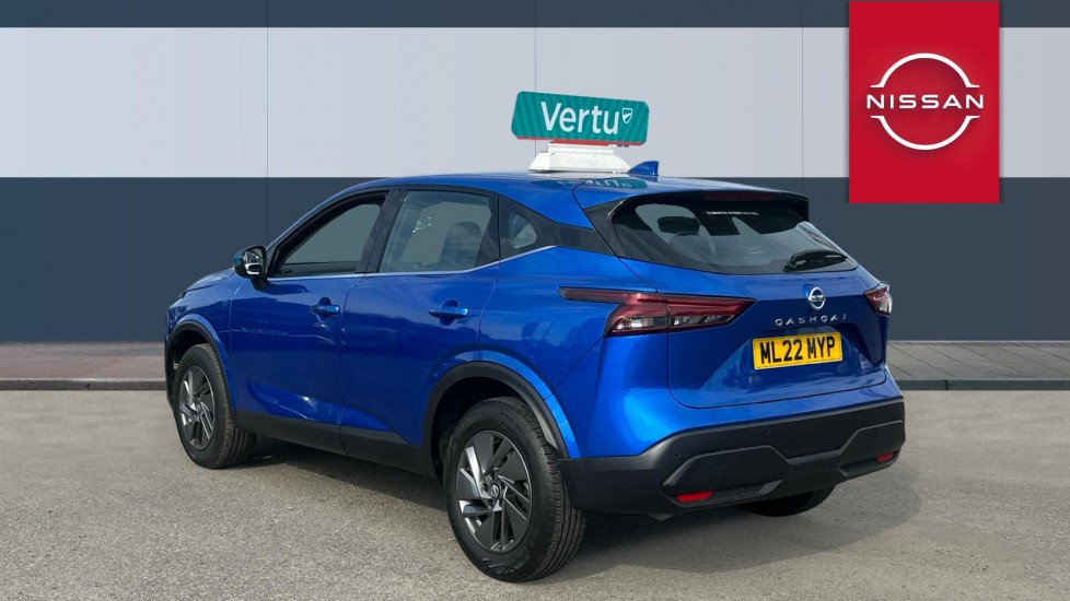 Nissan Qashqai 1.3 DiG-T MH 158 Acenta Premium 5dr Xtronic Petrol Hatchback - Image 2