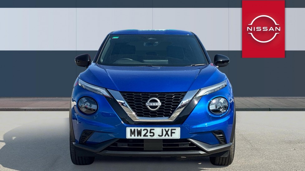 Nissan Juke 1.0 DiG-T N-Connecta 5dr DCT Petrol Hatchback - Image 3