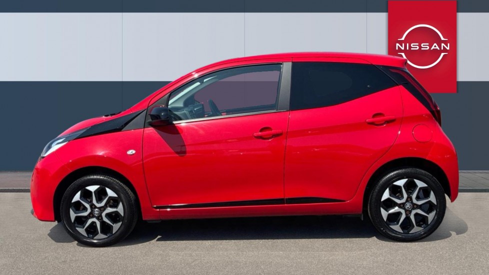Toyota Aygo 1.0 VVT-i X-Trend TSS 5dr Petrol Hatchback - Image 5