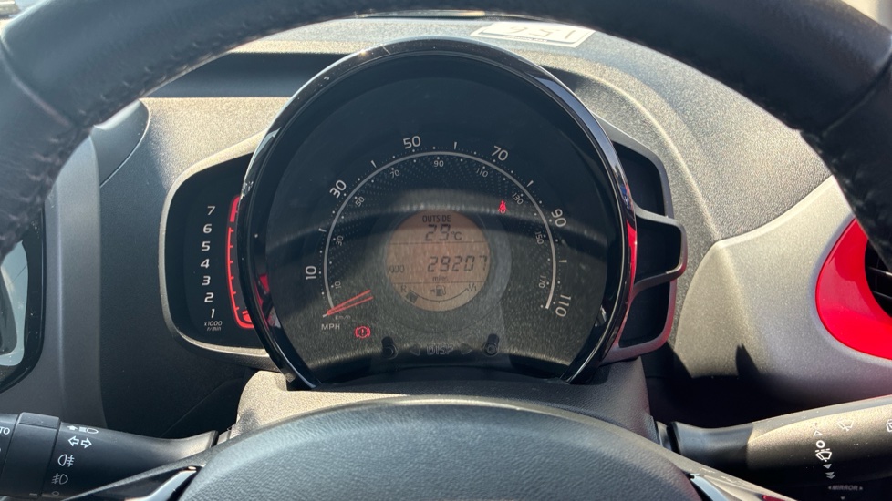Toyota Aygo 1.0 VVT-i X-Trend TSS 5dr Petrol Hatchback - Image 18