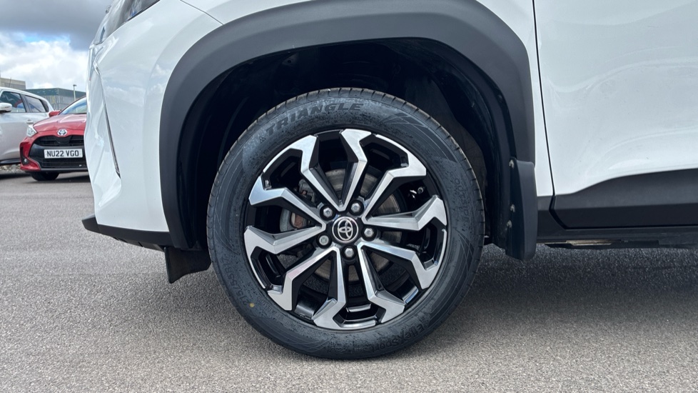 Toyota Yaris Cross 1.5 Hybrid Design 5dr CVT Hybrid Estate - Image 7