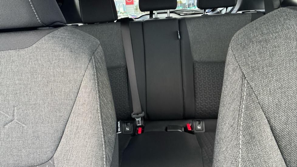 Toyota Yaris Cross 1.5 Hybrid Design 5dr CVT Hybrid Estate - Image 15