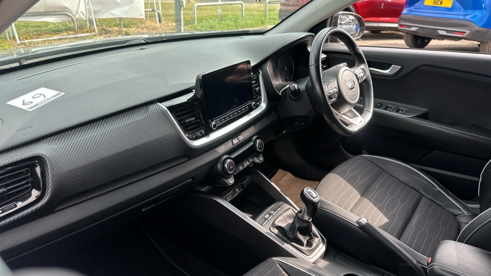 Kia Stonic 1.0T GDi 48V GT-Line 5dr Petrol Estate - Image 9