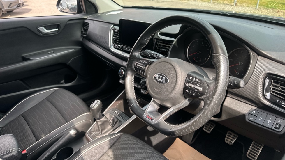 Kia Stonic 1.0T GDi 48V GT-Line 5dr Petrol Estate - Image 11