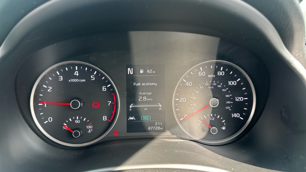 Kia Stonic 1.0T GDi 48V GT-Line 5dr Petrol Estate - Image 18