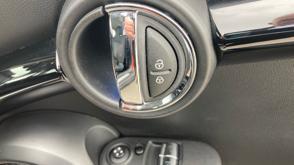 MINI Hatchback 2.0 Cooper S II 3dr Auto Petrol Hatchback - Image 21