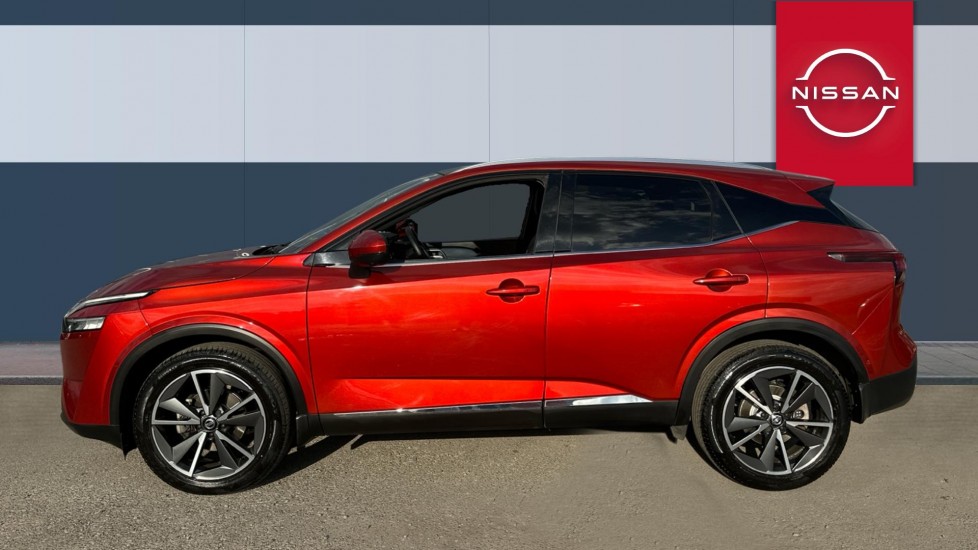 Nissan Qashqai 1.3 DiG-T MH 158 Tekna 5dr Petrol Hatchback - Image 5
