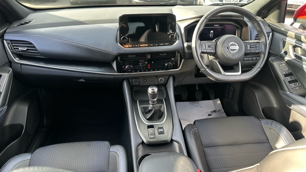 Nissan Qashqai 1.3 DiG-T MH 158 Tekna 5dr Petrol Hatchback - Image 10