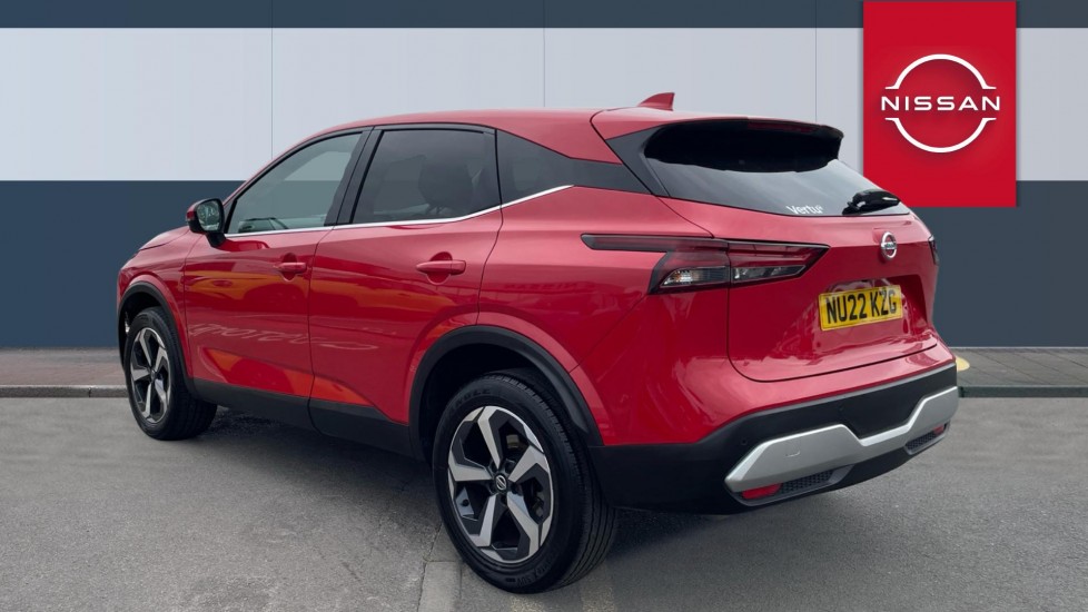 Nissan Qashqai 1.3 DiG-T MH N-Connecta 5dr Petrol Hatchback - Image 2