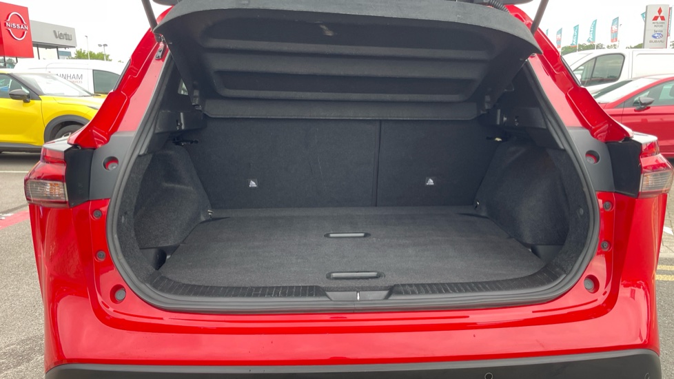 Nissan Qashqai 1.3 DiG-T MH N-Connecta 5dr Petrol Hatchback - Image 4