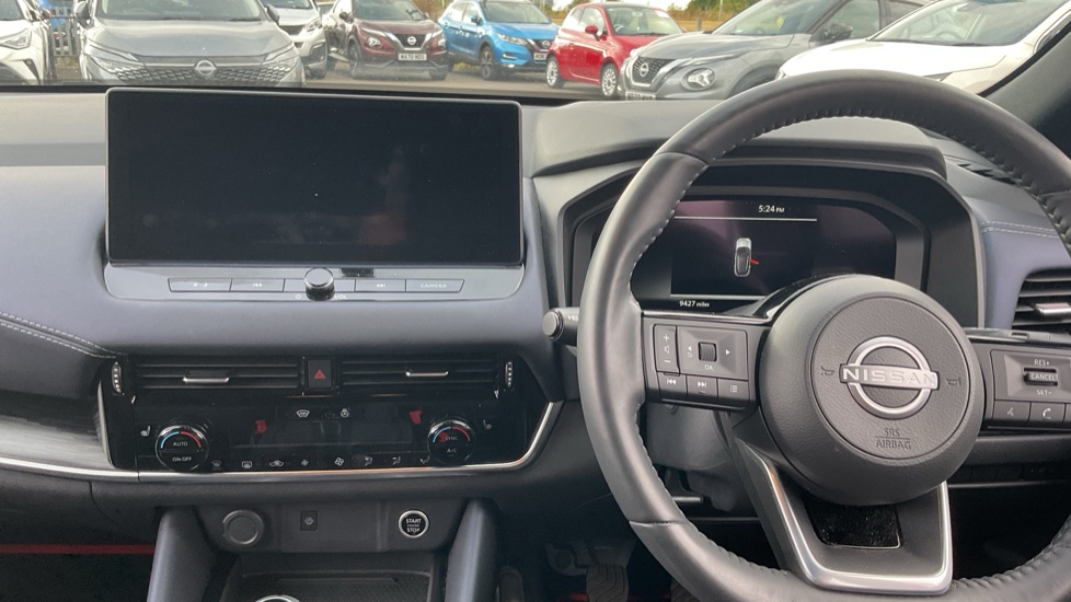 Nissan Qashqai 1.3 DiG-T MH Tekna 5dr Petrol Hatchback - Image 10