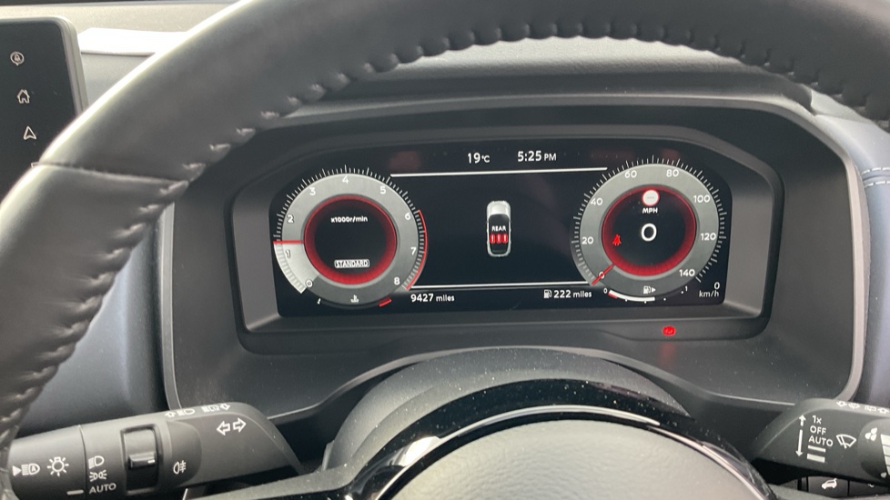 Nissan Qashqai 1.3 DiG-T MH Tekna 5dr Petrol Hatchback - Image 18