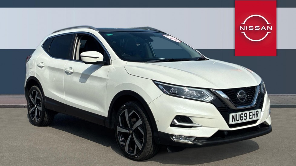 Nissan Qashqai 1.3 DiG-T Tekna 5dr Petrol Hatchback - Image 1
