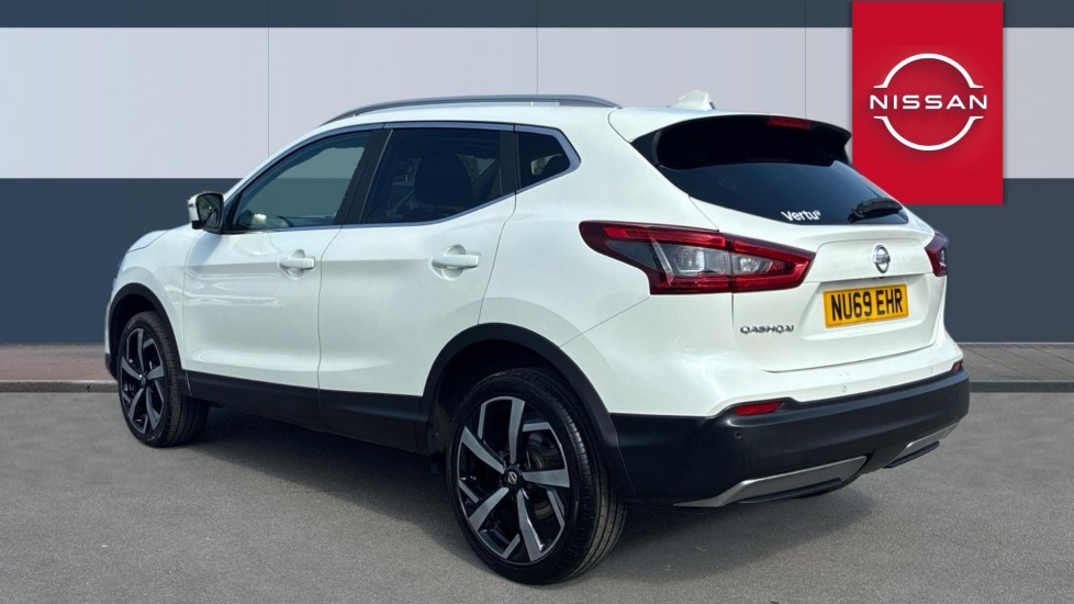 Nissan Qashqai 1.3 DiG-T Tekna 5dr Petrol Hatchback - Image 2