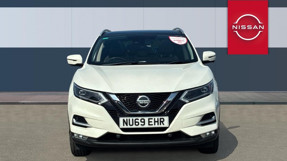 Nissan Qashqai 1.3 DiG-T Tekna 5dr Petrol Hatchback - Image 3