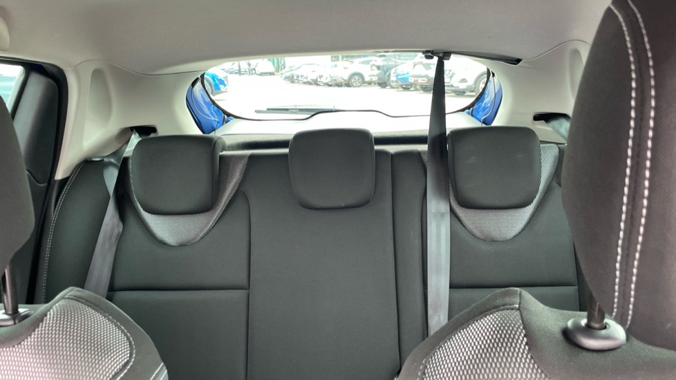 Renault Clio 0.9 TCE 90 Iconic 5dr Petrol Hatchback - Image 15