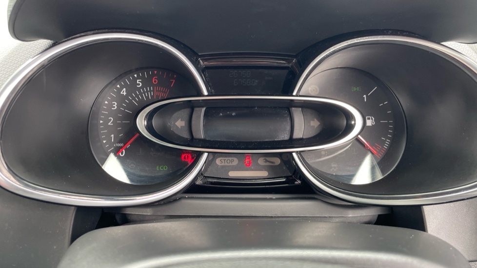 Renault Clio 0.9 TCE 90 Iconic 5dr Petrol Hatchback - Image 18