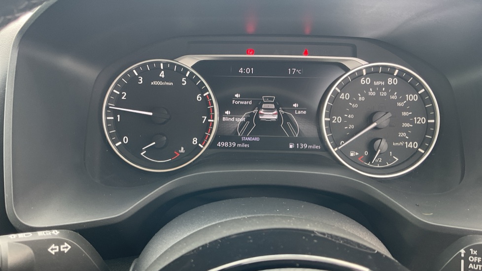 Nissan Qashqai 1.3 DiG-T MH Acenta Premium 5dr Petrol Hatchback - Image 18