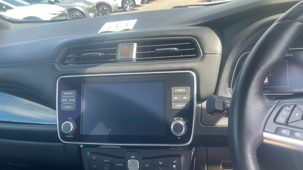 Nissan LEAF 160kW e+ N-Connecta 59kWh 5dr Auto Electric Hatchback - Image 14