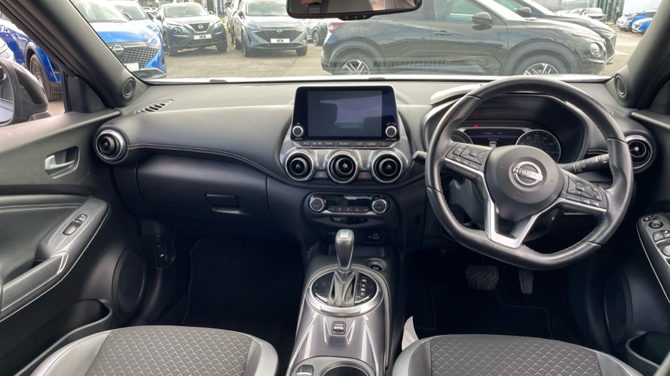 Nissan Juke 1.6 Hybrid N-Connecta 5dr Auto Hybrid Hatchback - Image 10