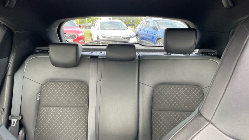 Nissan Juke 1.6 Hybrid N-Connecta 5dr Auto Hybrid Hatchback - Image 15