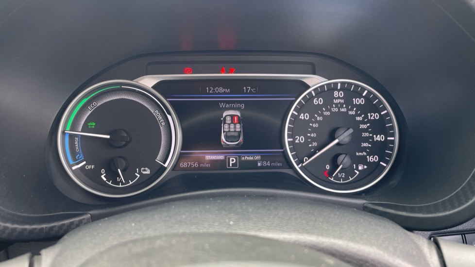 Nissan Juke 1.6 Hybrid N-Connecta 5dr Auto Hybrid Hatchback - Image 18